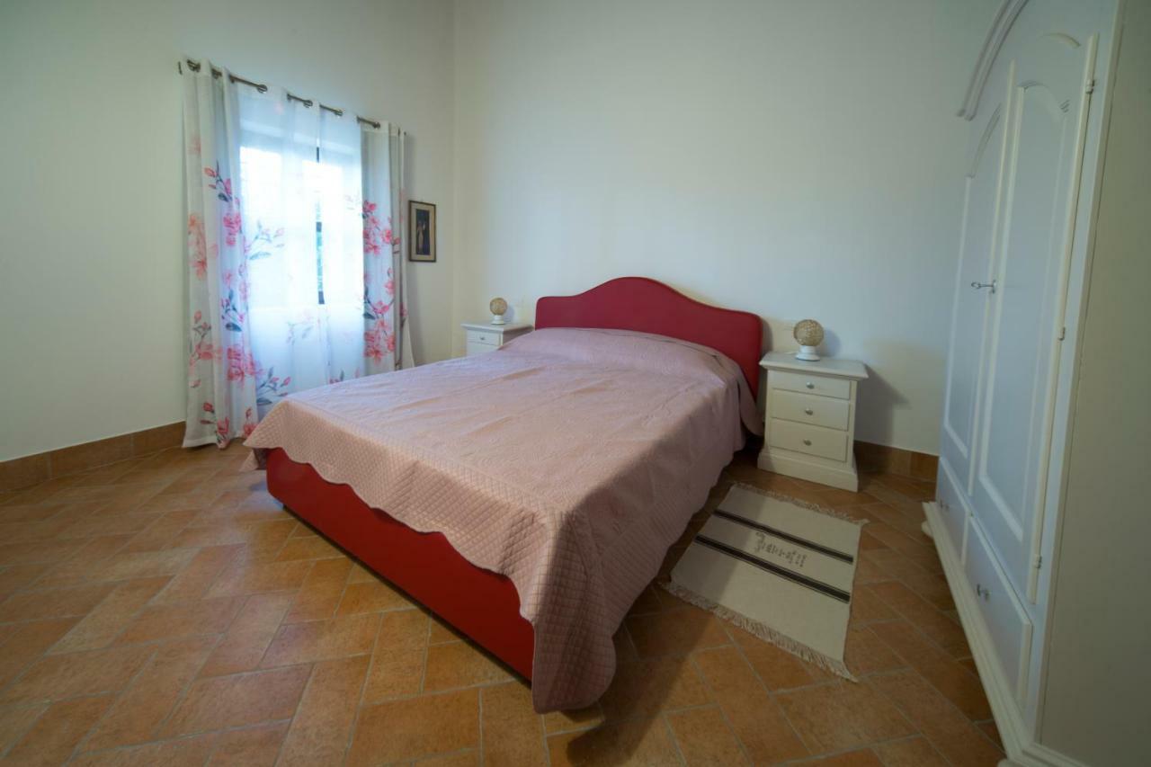 La Vecchia Cantina Guzzardi Lari Kültér fotó