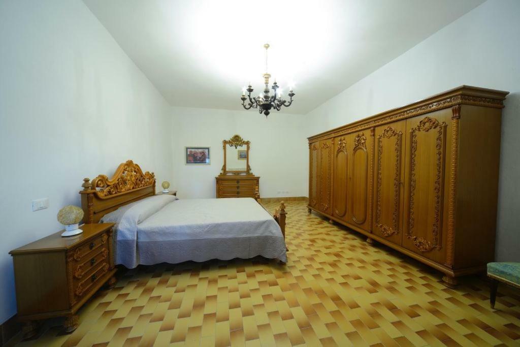 La Vecchia Cantina Guzzardi Lari Kültér fotó